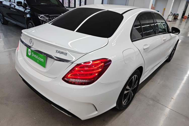 Used Mercedes-Benz C-Class 2018 C 200 Sport Edition Rear Right 45 Deg