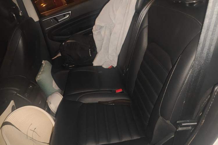 Used Ford Edge 2018 EcoBoost 245 Two-Wheel-Drive Titanium 7-Seater China V Standard
