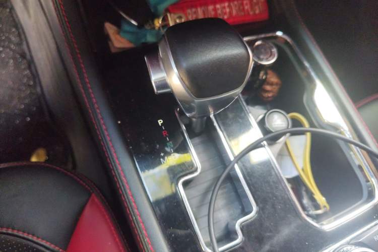 Used BAIC Off-Road BJ40 2019 2.0T Automatic Four-Wheel Drive Urban Hunter Edition Flagship Model China V Emission Standard Gear Lever