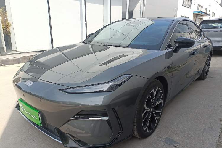 Used Geely Galaxy E8 2025 700 km Long-Range Intelligent Driving Version