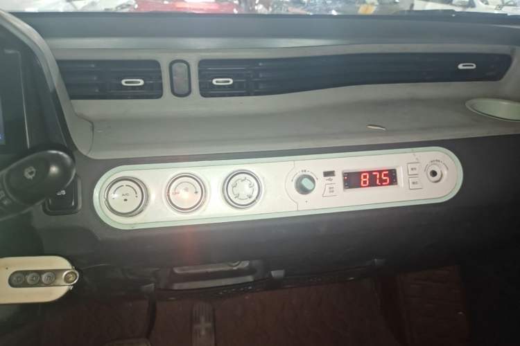 Used Wuling Hongguang MINIEV 2022 Macaron Premium Model – Lithium Iron Phosphate