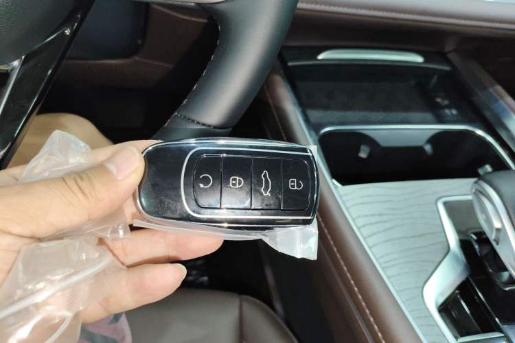 Used Chery Tiggo 8 PLUS 2024 Champion Edition 390TGDI DCT Bold Version 7-Seater