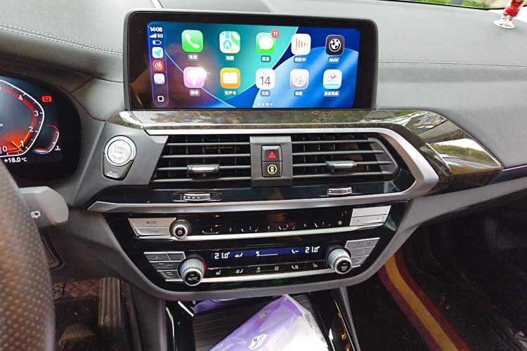 Used BMW X3 2020 xDrive30i Luxury Model with M Sport Package Audio And AC Panel