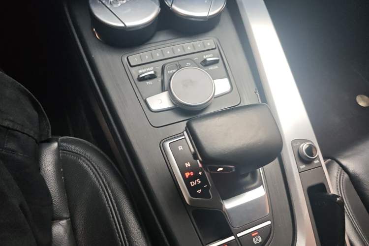 Used Audi A4L 2018 30th Anniversary Edition 40 TFSI Sport Edition