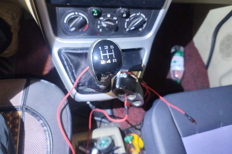 Used CHANGAN KAICHENG Ruixing M70 2017 1.5L Comfort Edition 6-Seater Liftback Door DAM15DL