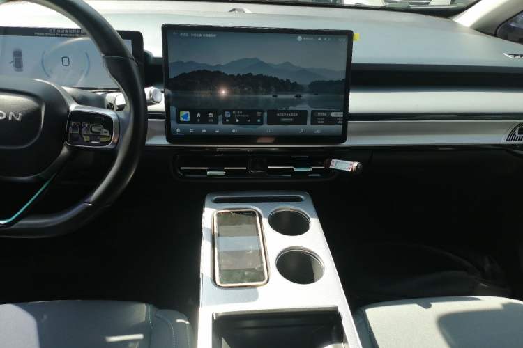 Used AION Y 2023 Younger Audio And AC Panel