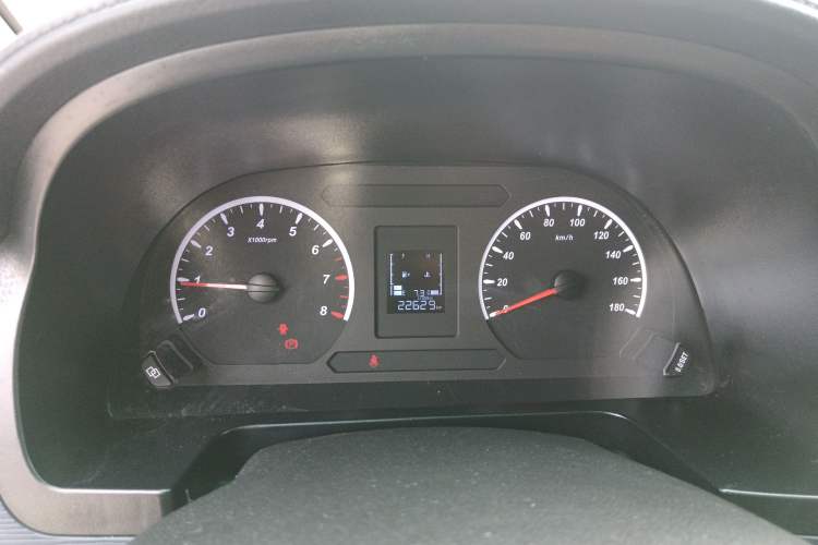 Used FORTHING Lingzhi 2023 M5L 1.6L Base Model 5 Seats Instrument Cluster