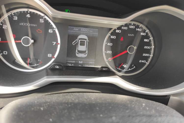 Used Geely Auto Emgrand X7 Sport 2016 2.0L Manual ZhiShang Version