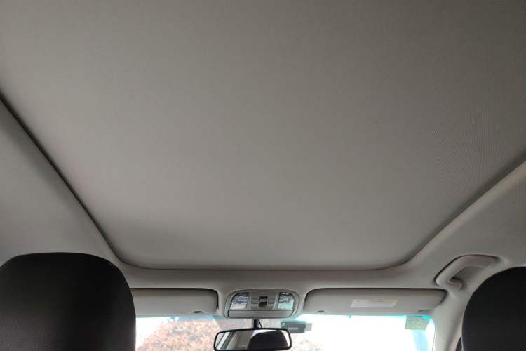 Used Kia K5 2016 2.0L Automatic LUX Headliner