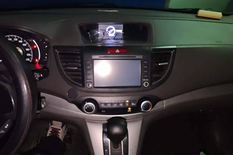 Used Honda CR-V 2013 2.0L 2WD Classic Edition Audio And AC Panel