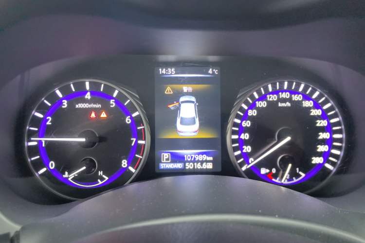 Used Infiniti Q50 2014 2.0T Luxury Edition
