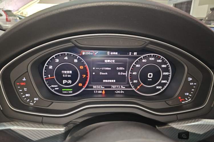 Used Audi A4L 2018 30th Anniversary Edition 40 TFSI Fashion Model
