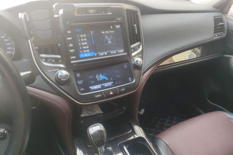 Used Toyota Crown 2018 2.0T Sport Edition Audio And AC Panel