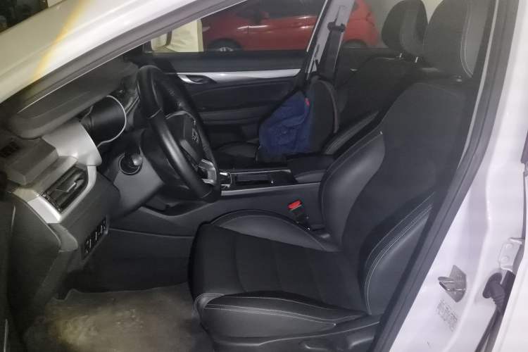 Used Geely Auto Emgrand 2019 Leading Edition 1.5L CVT Luxury Model China VI Standard Left Front Seat