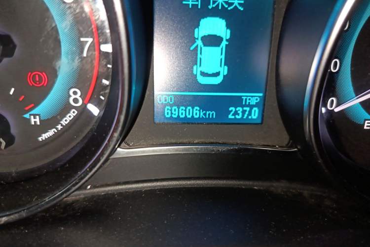 Used Haval H1 2015 1.5L AMT Luxury Model
