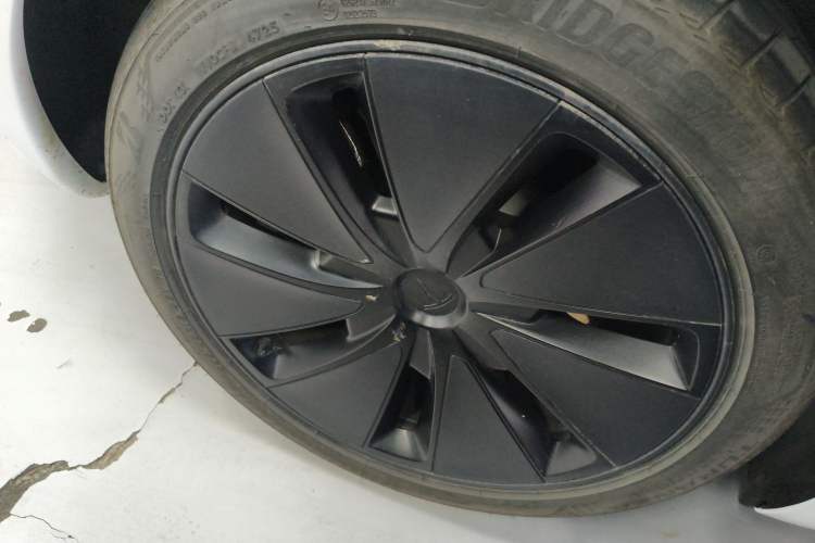 Used Tesla Model 3 2025 Model Revised Long-Range All-Wheel-Drive Version
