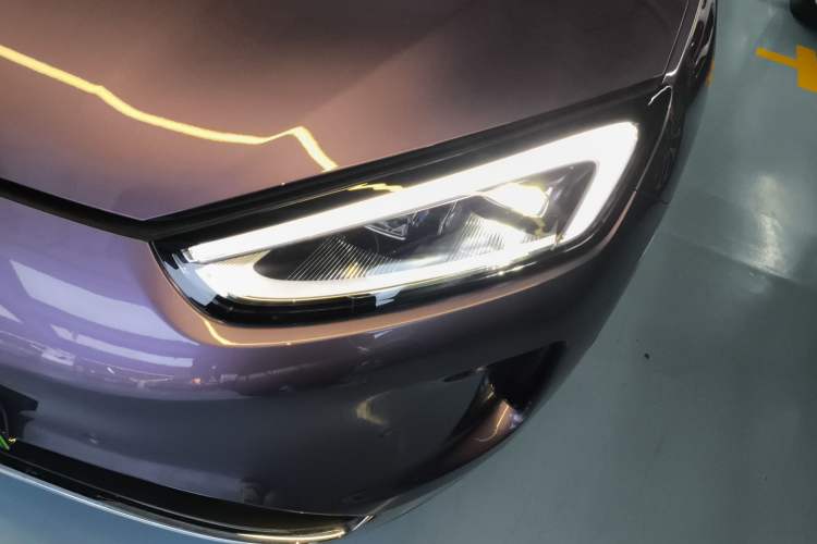 Used Hima AITO M5 2024 Extended-Range Max RS Four-Wheel Drive Advanced Intelligent Driving Version Left Front Headlight