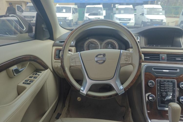 Used Volvo S80L 2012 2.0T T5 Luxury Edition Steering Wheel