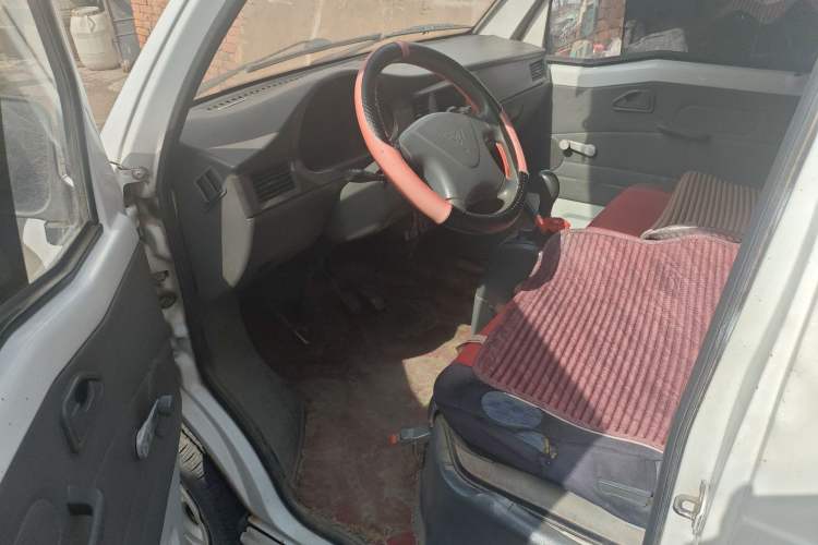 Used Wuling Zhiguang 2010 1.0L Liye Edition

