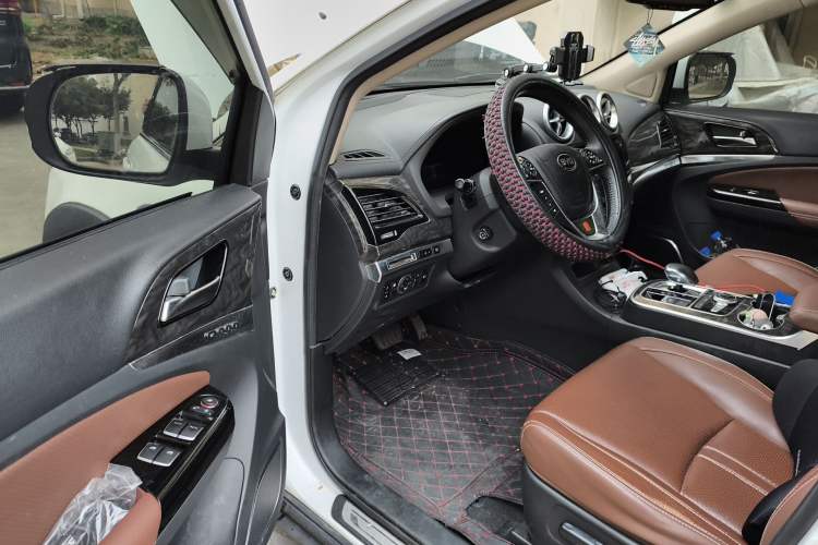 Used BYD Tang New Energy 2015 2.0T Four-Wheel-Drive Flagship Model