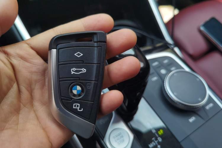 Used BMW 3 Series 2022 Restyled 320Li M Sport Package Vehicle Key