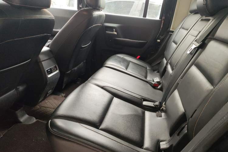 Used BAIC Off-Road BJ40 2016 40L 2.3T Automatic All-Wheel Drive Premium Edition
