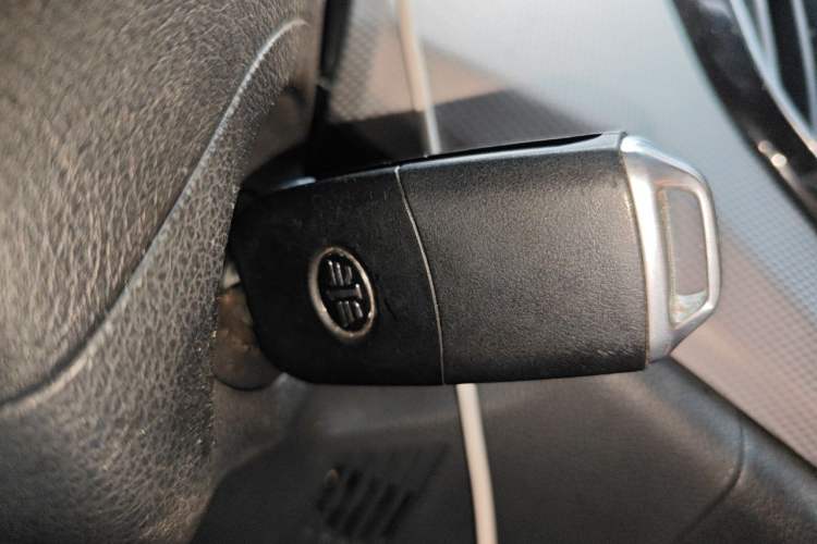Used FAW Senya R7 2018 R7C 1.6L Manual Luxury Model
