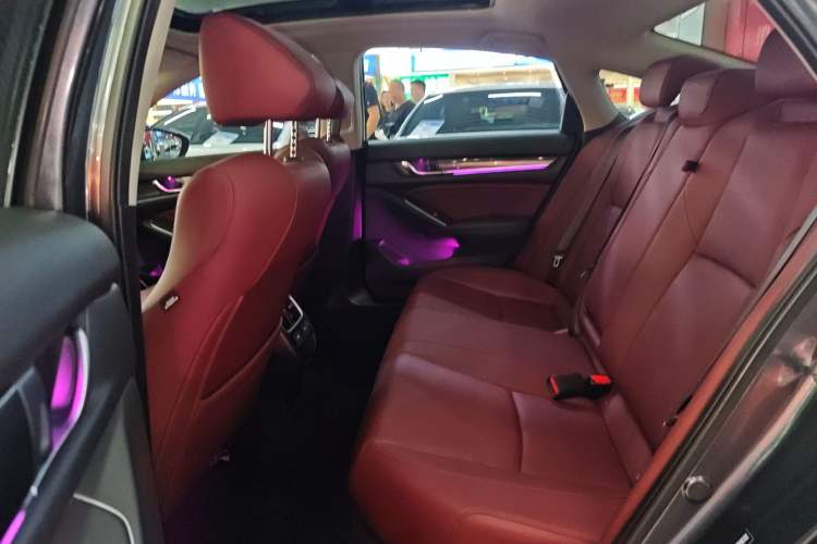 Used Honda Accord 2022 260TURBO Phantom Night · Prestige Edition Left Rear Seat