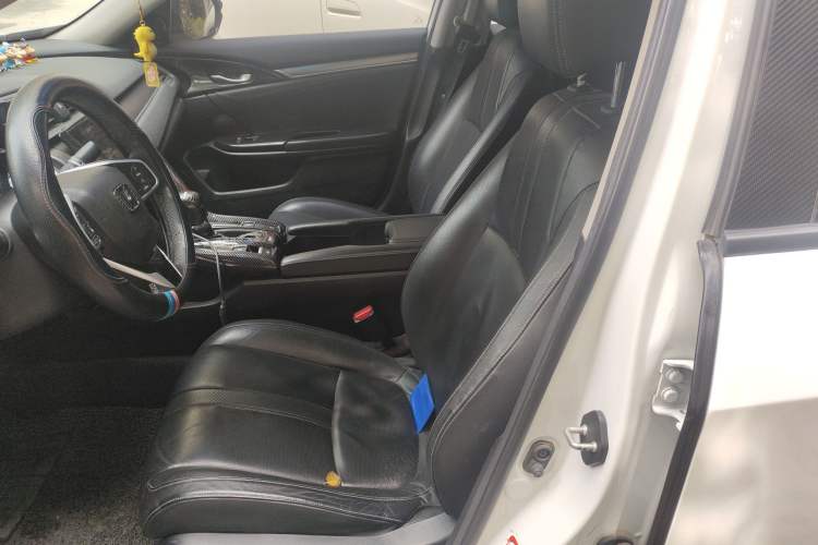 Used Honda Civic 2016 220TURBO CVT Prestige Edition
