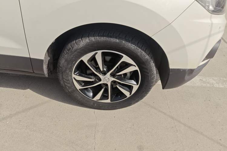 Used BAIC Senova X55 2016 1.5T CVT Luxury Edition Right Front Wheel Hub