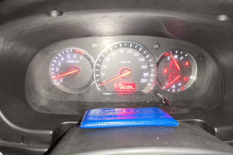 Used CHANGAN Alsvin V3 2015 1.4L Manual Meiruan Model China V Standard
