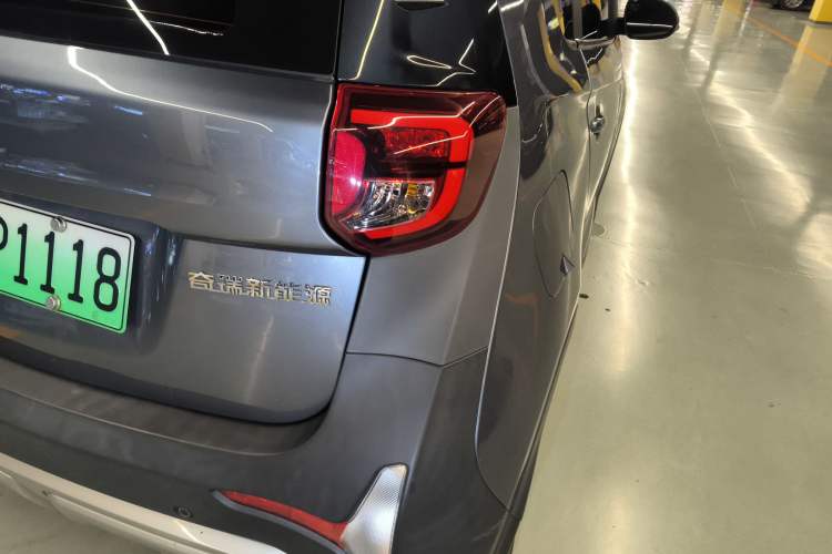 Used Chery New Energy Little Ant 2022 Revised Version Sweet Pink Edition Half-Sugar Version Lithium Iron Phosphate 30.7 kWh 30 kW 301 km