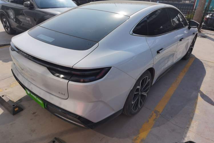 Used Geely Galaxy E8 2025 700 km Long-Range Intelligent Driving Version