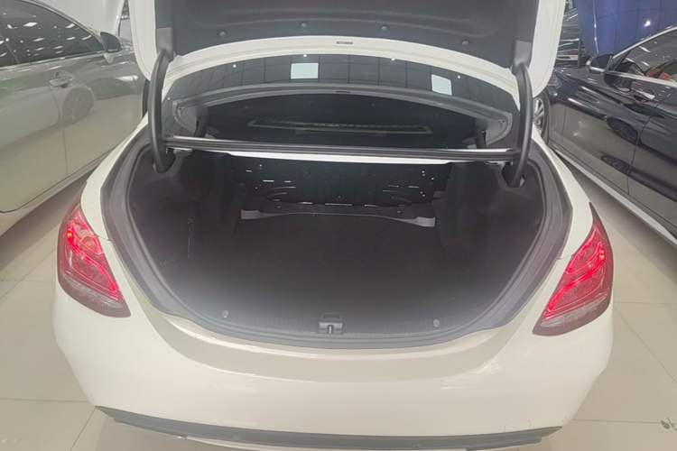 Used Mercedes-Benz C-Class 2018 C 180 L Fashion Edition Sport Version