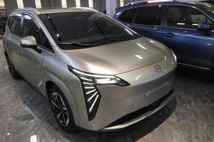 Used AION Y 2023 Plus 510 Smart Edition