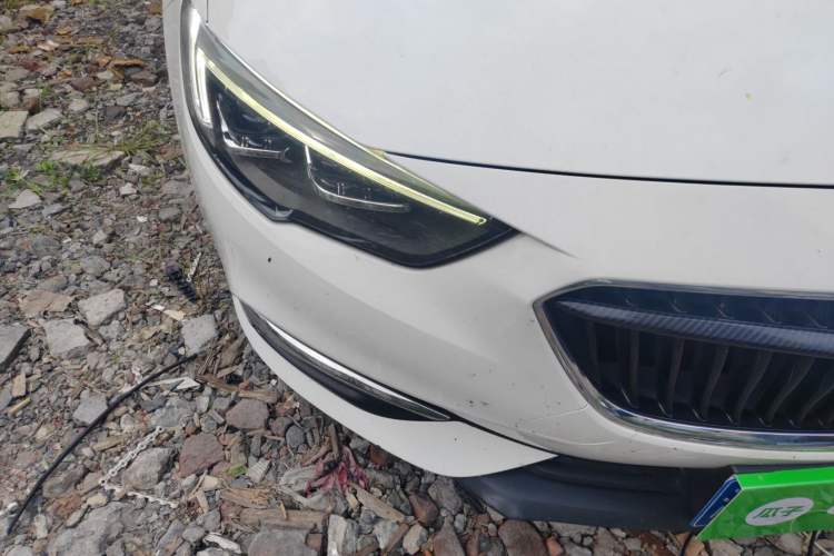 Used Buick Regal 2017 20T Elite Edition Right Front Headlight