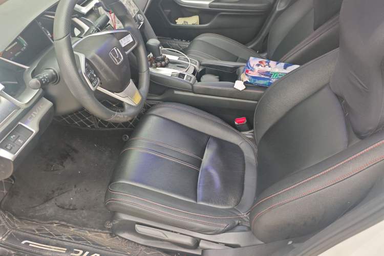 Used Honda Civic 2016 220TURBO CVT Luxury Edition
