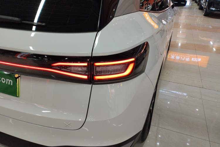 Used Volkswagen ID.4 X 2024 Pure & Smart Edition