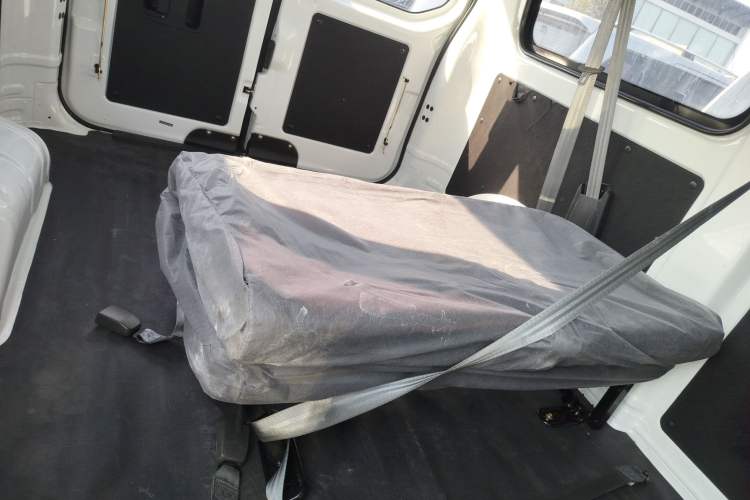 Used Chana Ruixing EM60 2025 Passenger Version Comfort Edition 6 Seats 300 km Range Side-Hinged Doors
