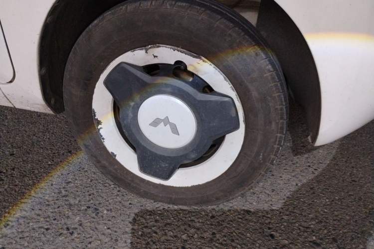 Used Wuling Hongguang MINIEV 2022 Easy Version Lithium Iron Phosphate Right Front Wheel Hub