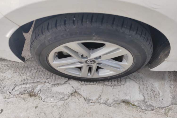 Used Toyota Levin 2022 185T CVT Luxury Edition Right Rear Wheel Hub