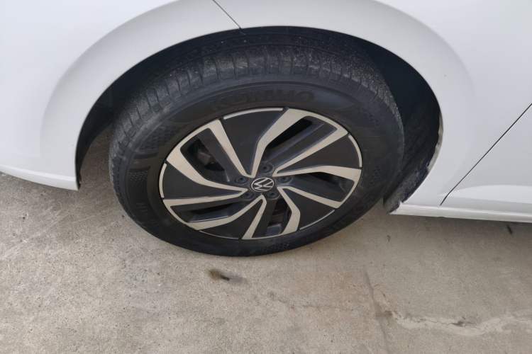 Used Volkswagen Lavida 2023 New Rui 1.5L Automatic New Yi Edition