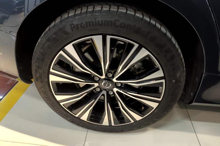 Used Volvo V60 2024 B5 Zhiyuan Luxury Edition
