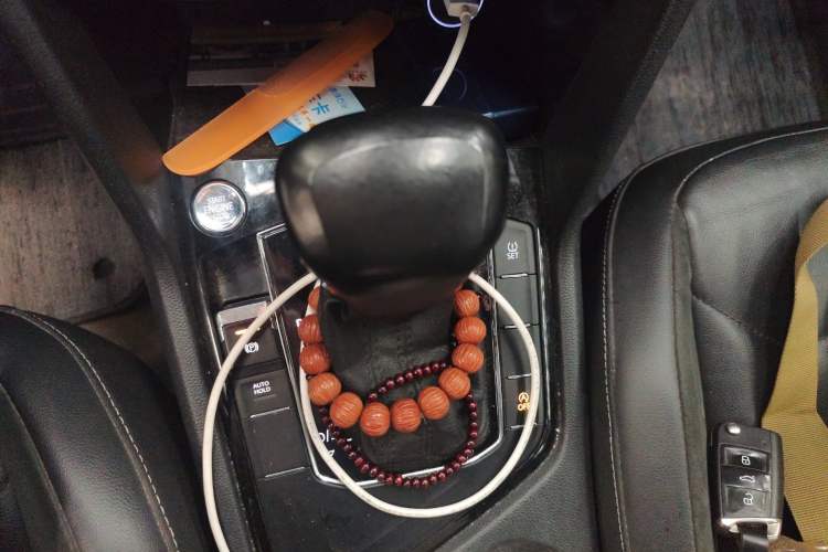 Used Volkswagen Tiguan L 2019 330TSI Automatic Two-Wheel Drive Panoramic Comfort Edition China VI Standard Gear Lever