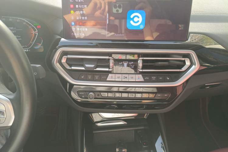 Used BMW X3 2023 xDrive25i M Sport Package Audio And AC Panel