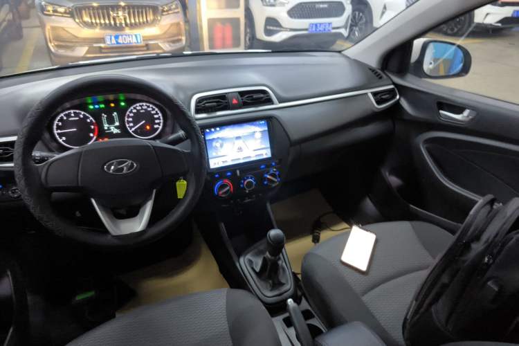 Used Hyundai Verna (older generation) 2020 1.4L Manual GL Refreshed Edition Audio And AC Panel