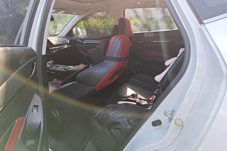 Used CHANGAN OSHAN X5 2021 1.5T DCT Prestige Edition Left Rear Seat