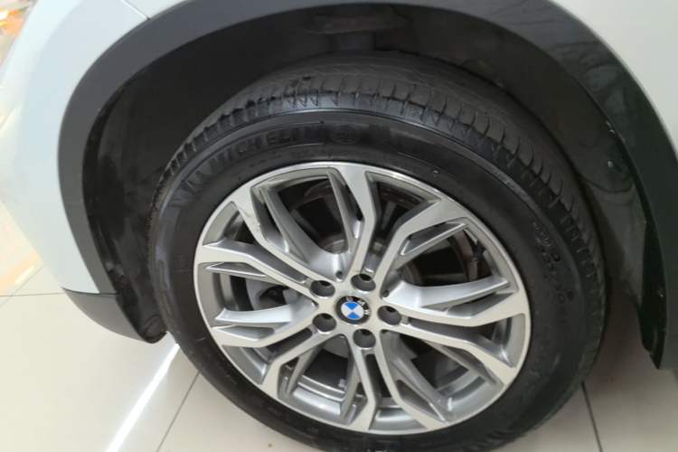 Used BMW X1 2019 sDrive20Li Leading Model
