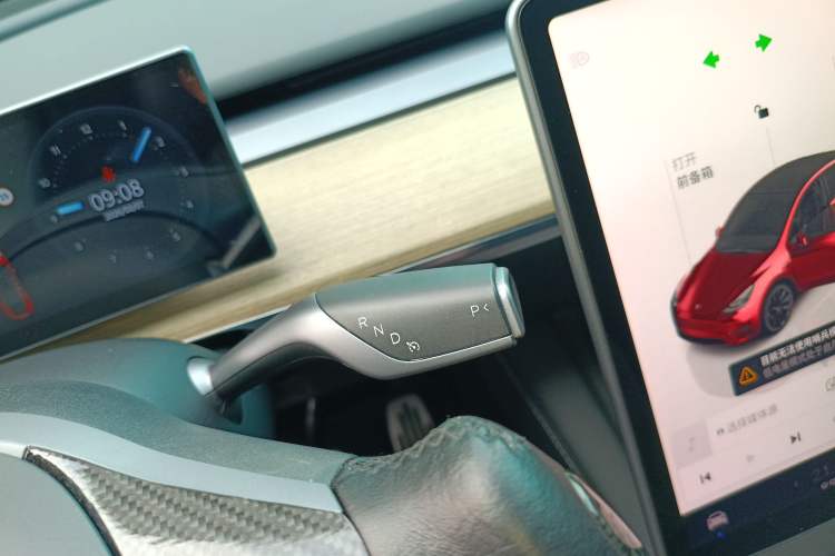 Used Tesla Model Y 2022 Rear-Wheel-Drive Version
