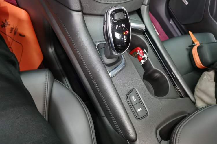 Used Cadillac XT5 2018 25T Luxury Model
